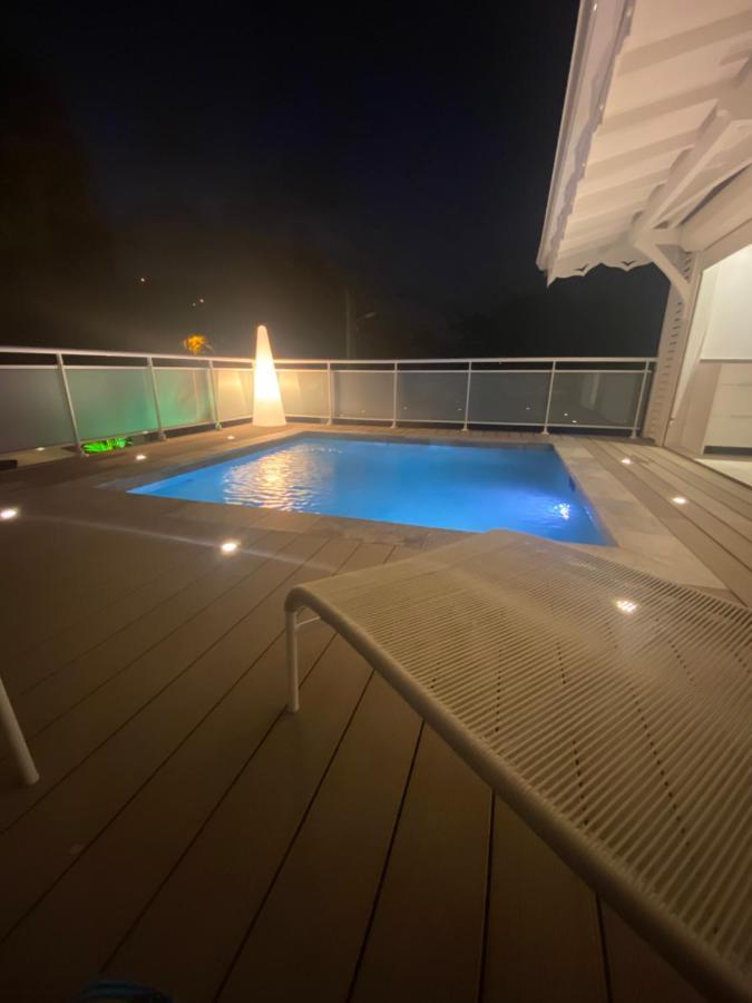 Les Appart Villa Sunbay Caraibes Avec Piscine Privative Vue Mer Et Montagne Le Francois Exterior photo
