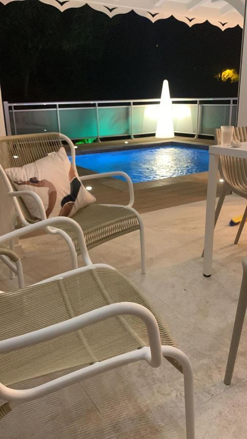 Les Appart Villa Sunbay Caraibes Avec Piscine Privative Vue Mer Et Montagne Le Francois Exterior photo