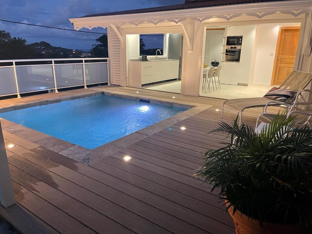 Les Appart Villa Sunbay Caraibes Avec Piscine Privative Vue Mer Et Montagne Le Francois Exterior photo